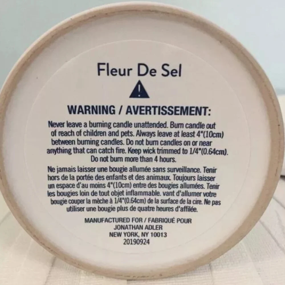 White Ceramic Candle Holder with Minimalist Design - Picture 2 of 5